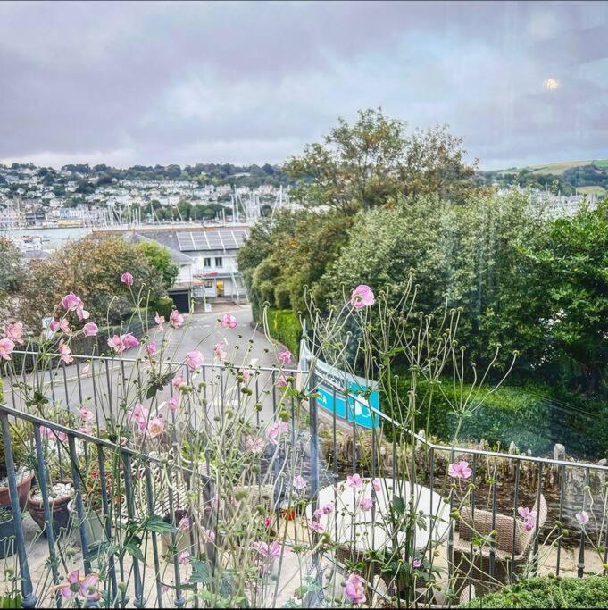Hazel Bank Holiday Overlooking The River Dart Kingswear Esterno foto